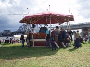 Kiosk op Habana aan de Waal, Zomerfeesten, Nijmegen